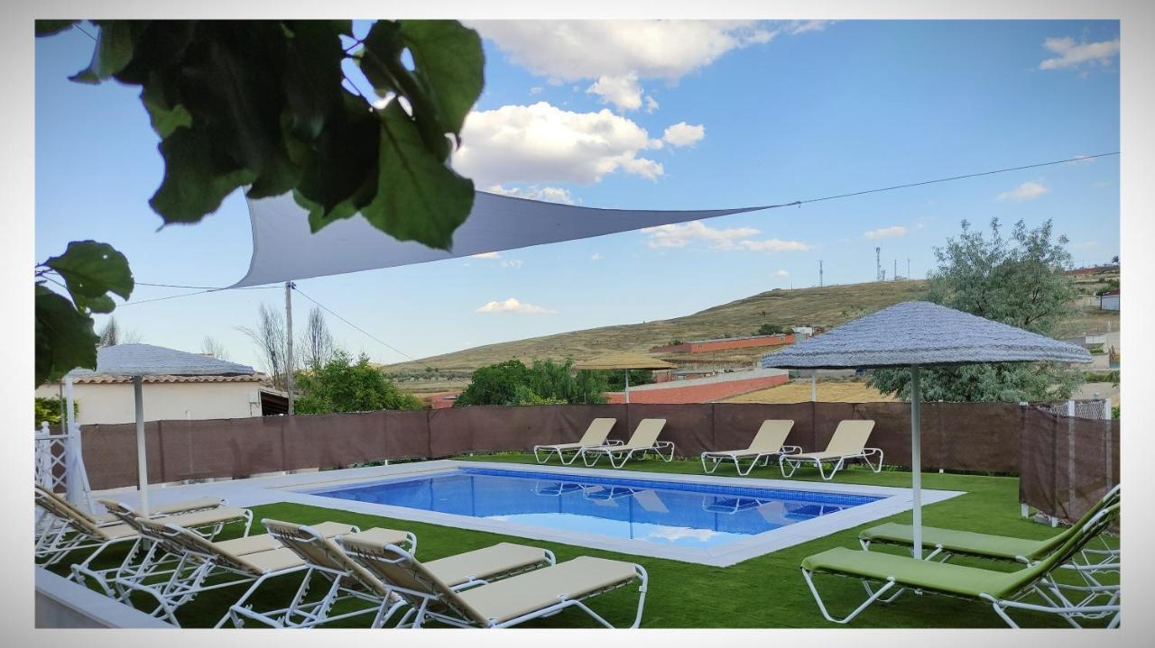 Los Laureles Casa Rural Urda Exterior photo