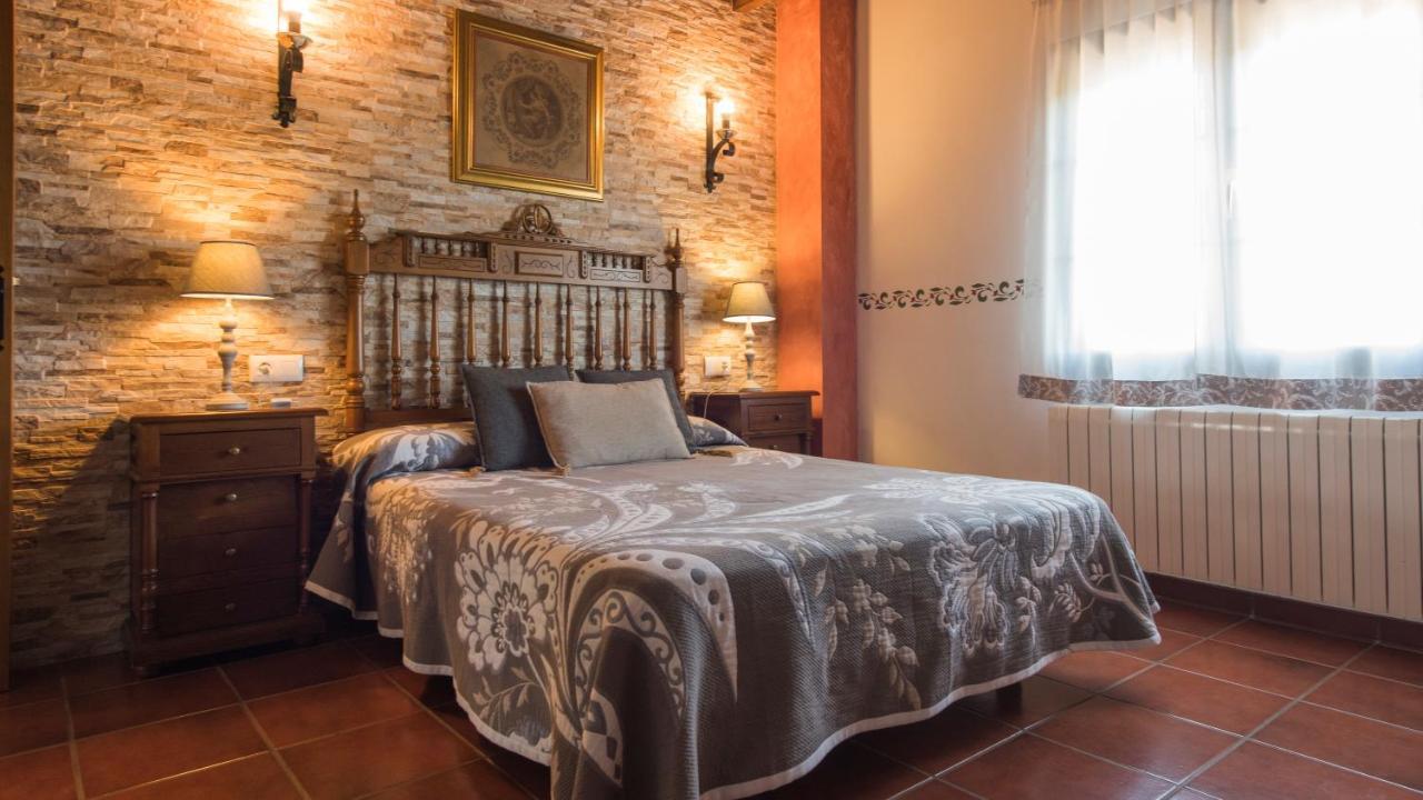 Los Laureles Casa Rural Urda Exterior photo